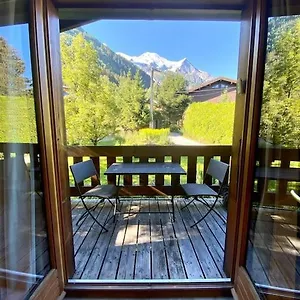 appartement-la-suite-du-kandahar-chamonix.hotels-rhonealpes.com/