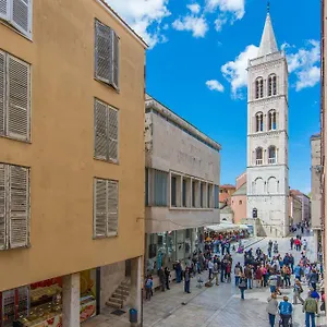 bell-apartment-zadar.hotelinzadar.com/